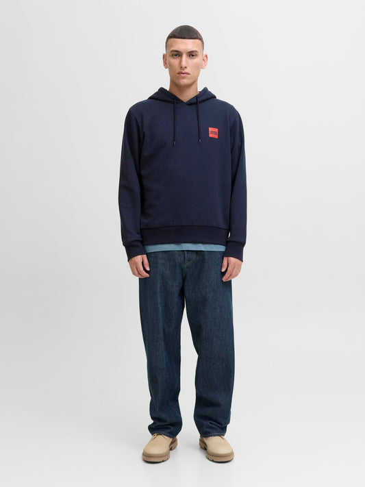 model_shot-front_full