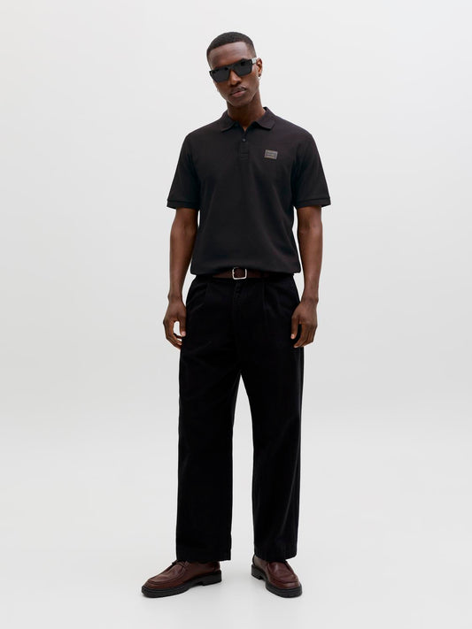 model_shot-front_full