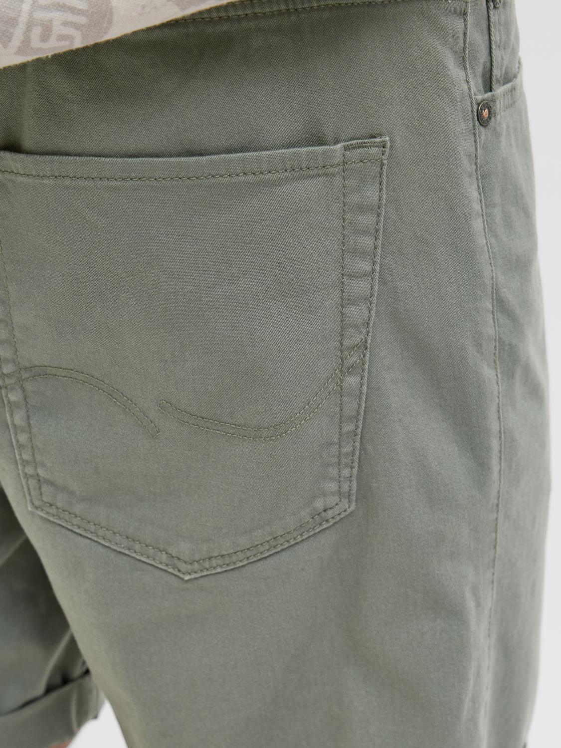 model_shot-detail