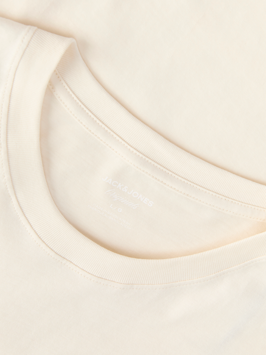 model_shot-detail