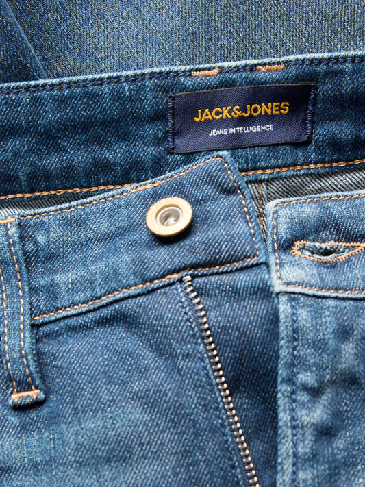 model_shot-detail
