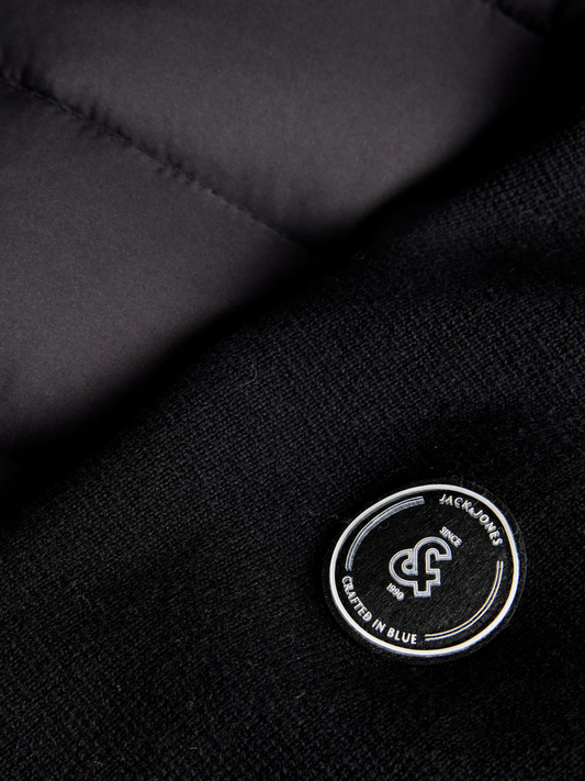 model_shot-detail