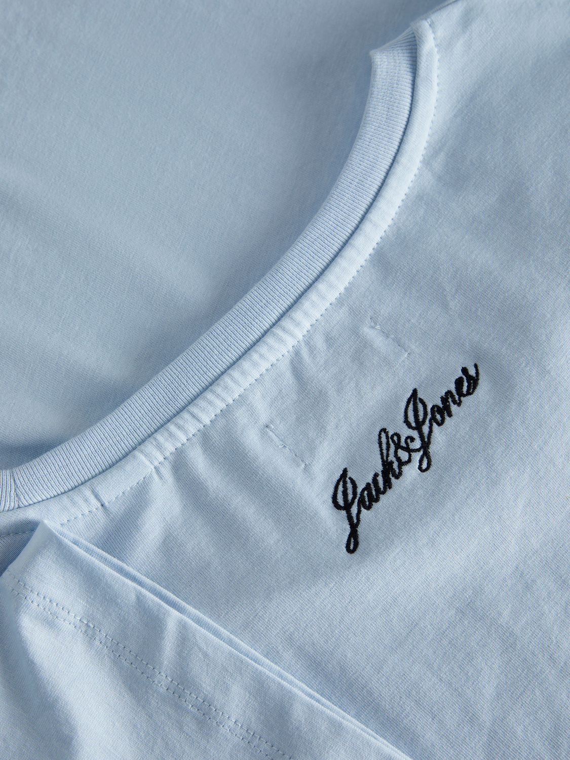 model_shot-detail