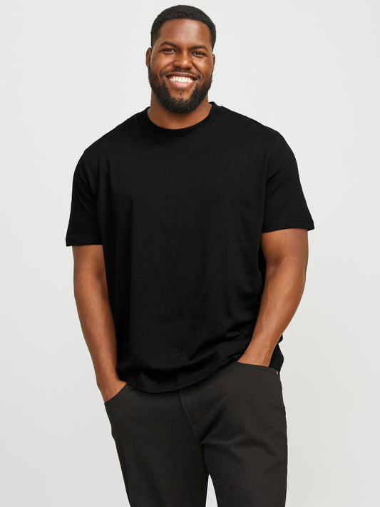 model_shot-front