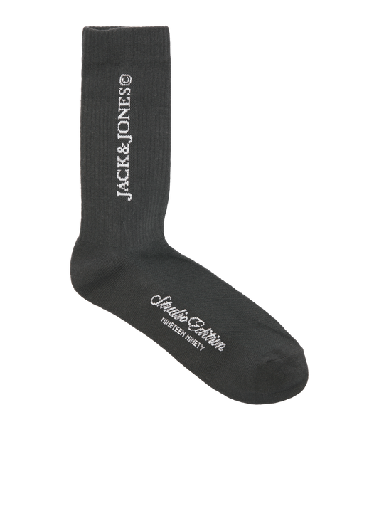 model_shot-front_full