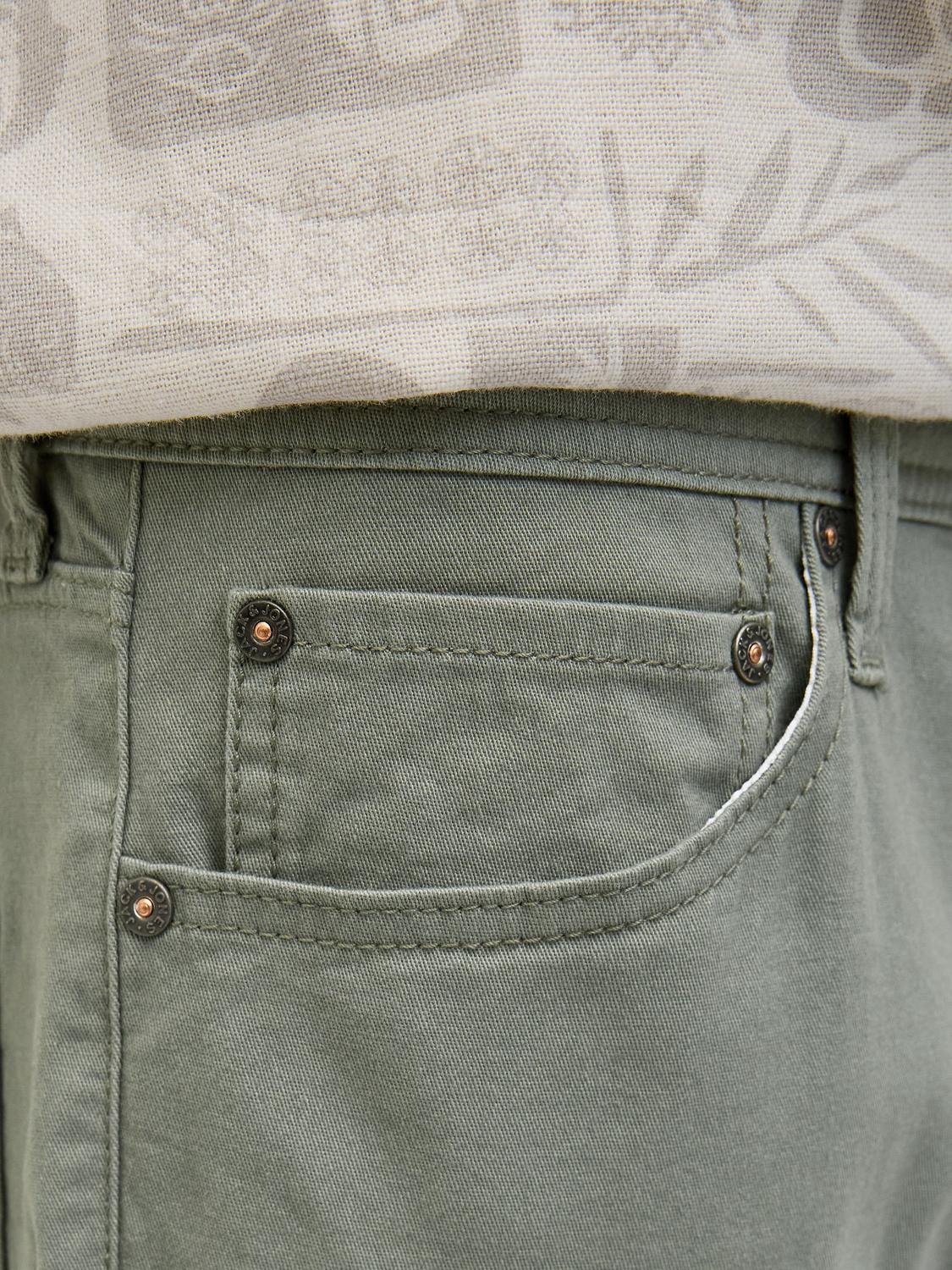 model_shot-detail
