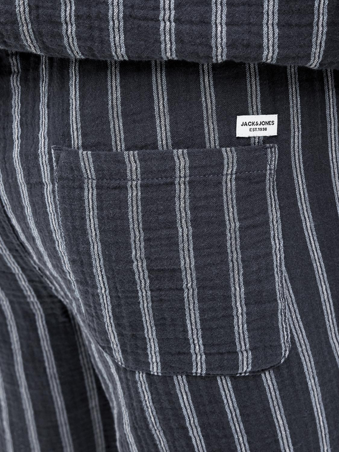 model_shot-detail