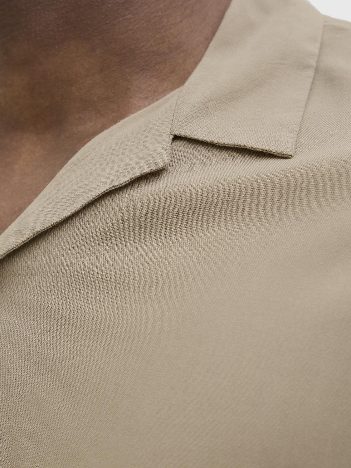 model_shot-detail