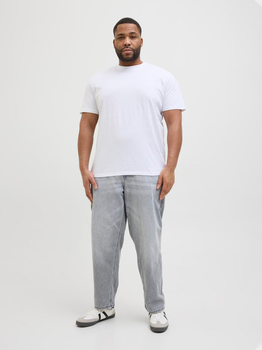 model_shot-front_full