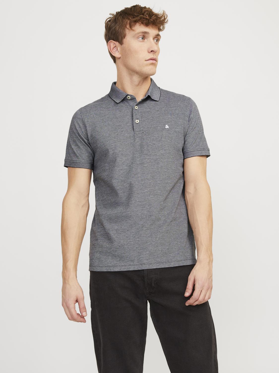 model_shot-front