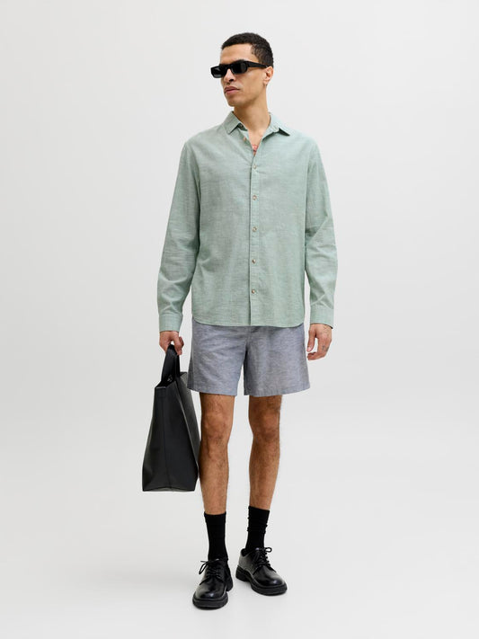 model_shot-front_full