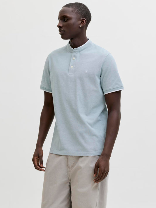 model_shot-front