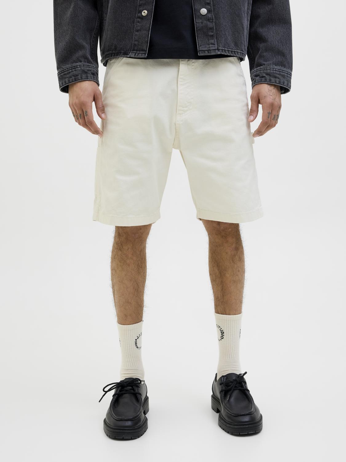 model_shot-front