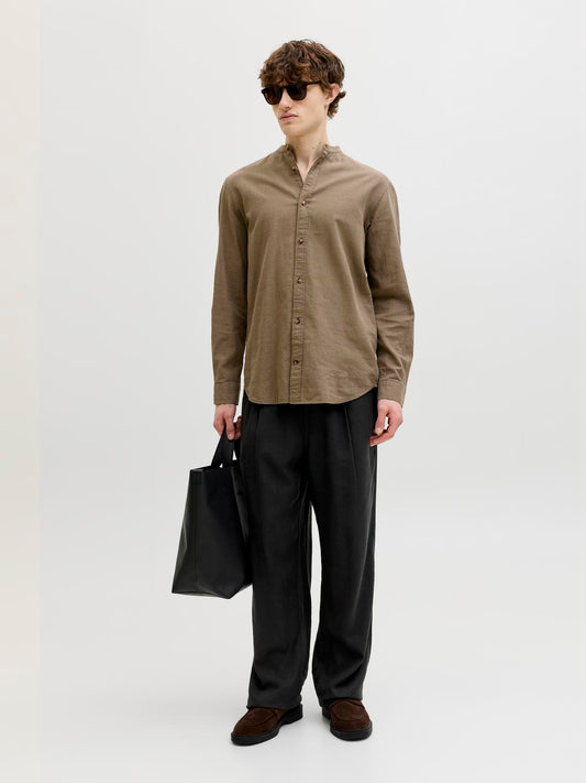 model_shot-front_full