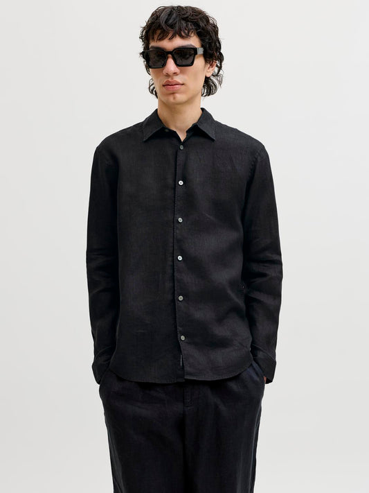 model_shot-front