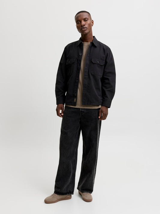 model_shot-front_full