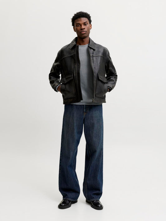 model_shot-front_full