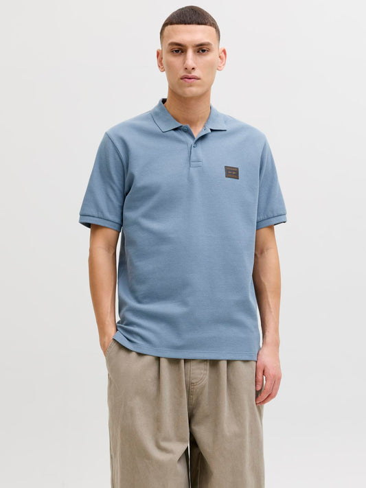 model_shot-front