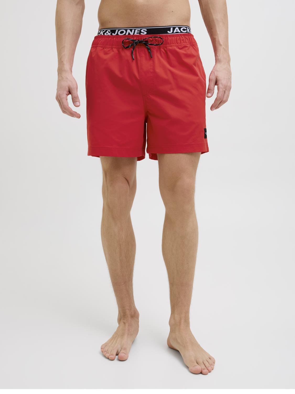 model_shot-front