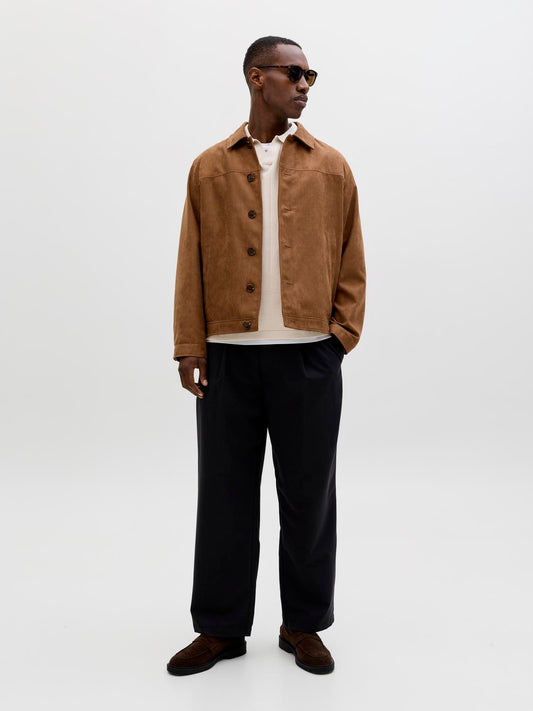 model_shot-front_full