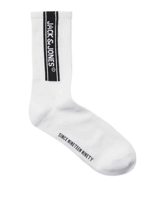 model_shot-front_full