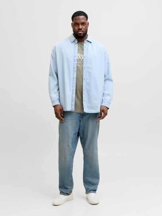 model_shot-front_full