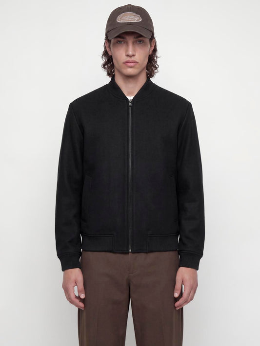 model_shot-front