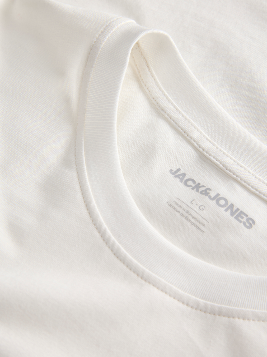 model_shot-detail