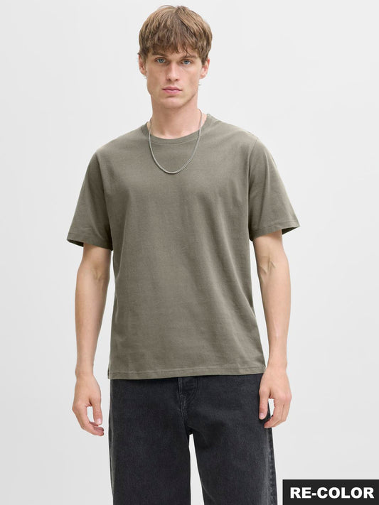 model_shot-front