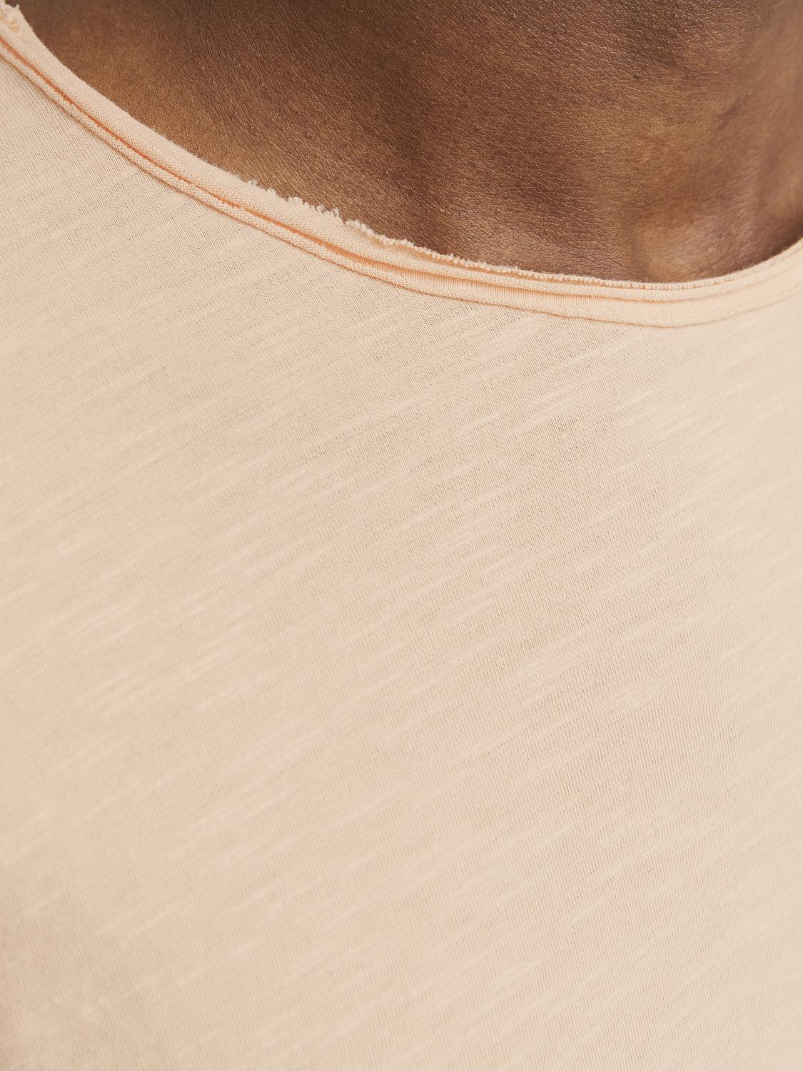 model_shot-detail