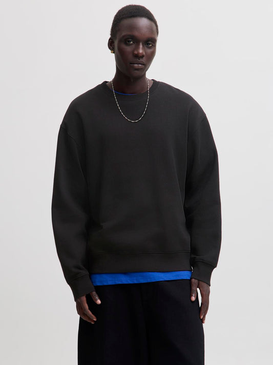 model_shot-front