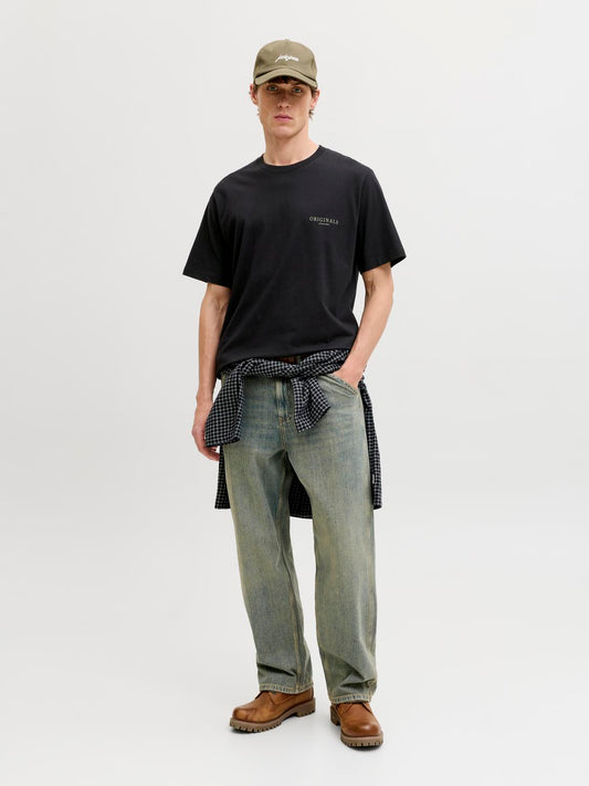 model_shot-front_full