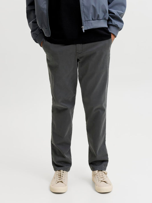 model_shot-front