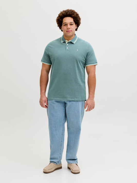model_shot-front_full