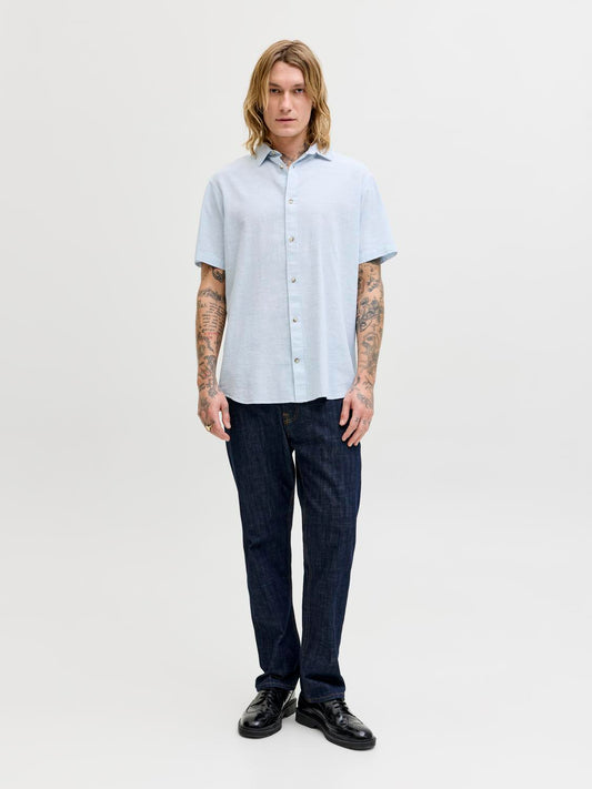 model_shot-front_full
