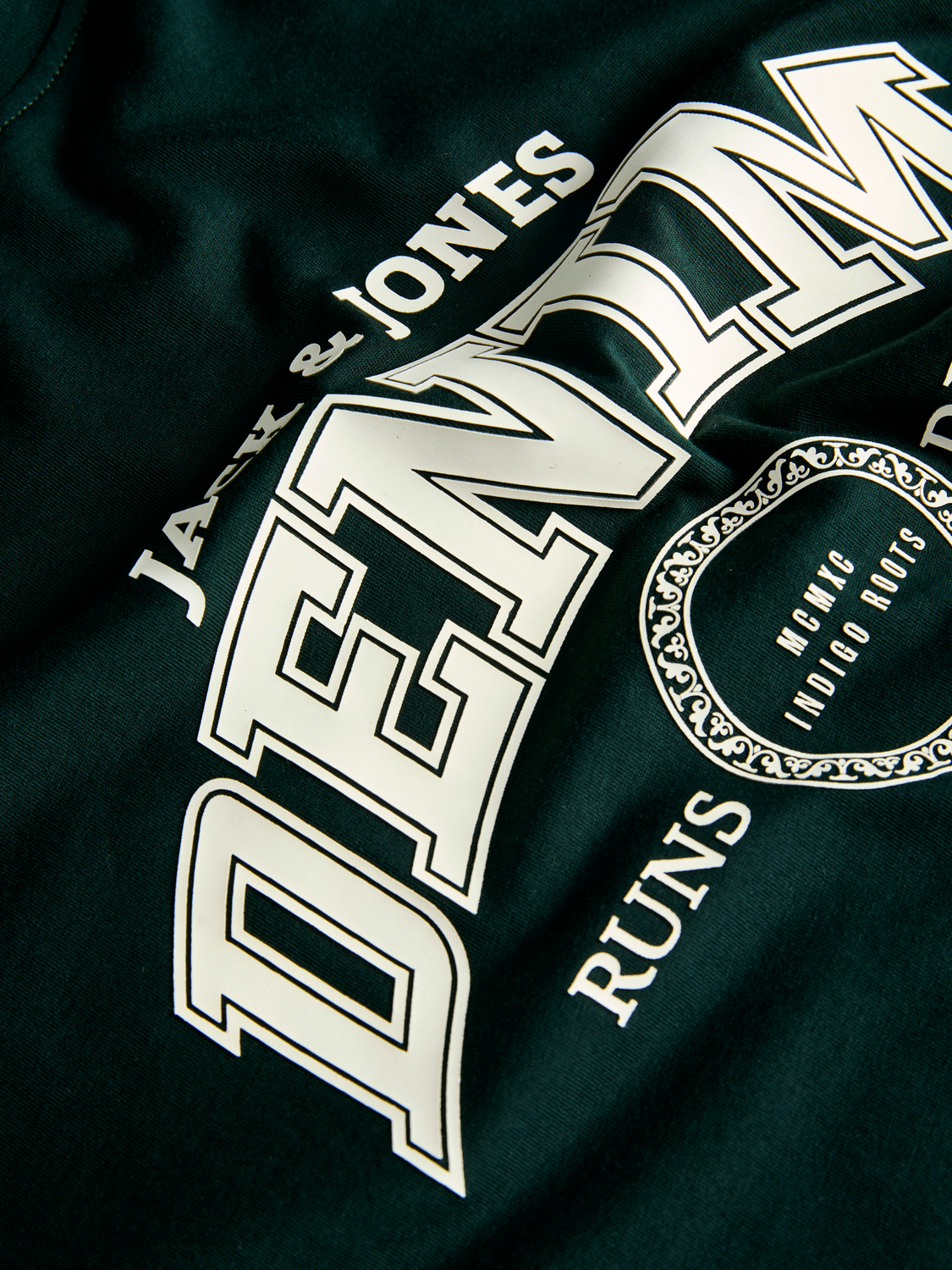 model_shot-detail