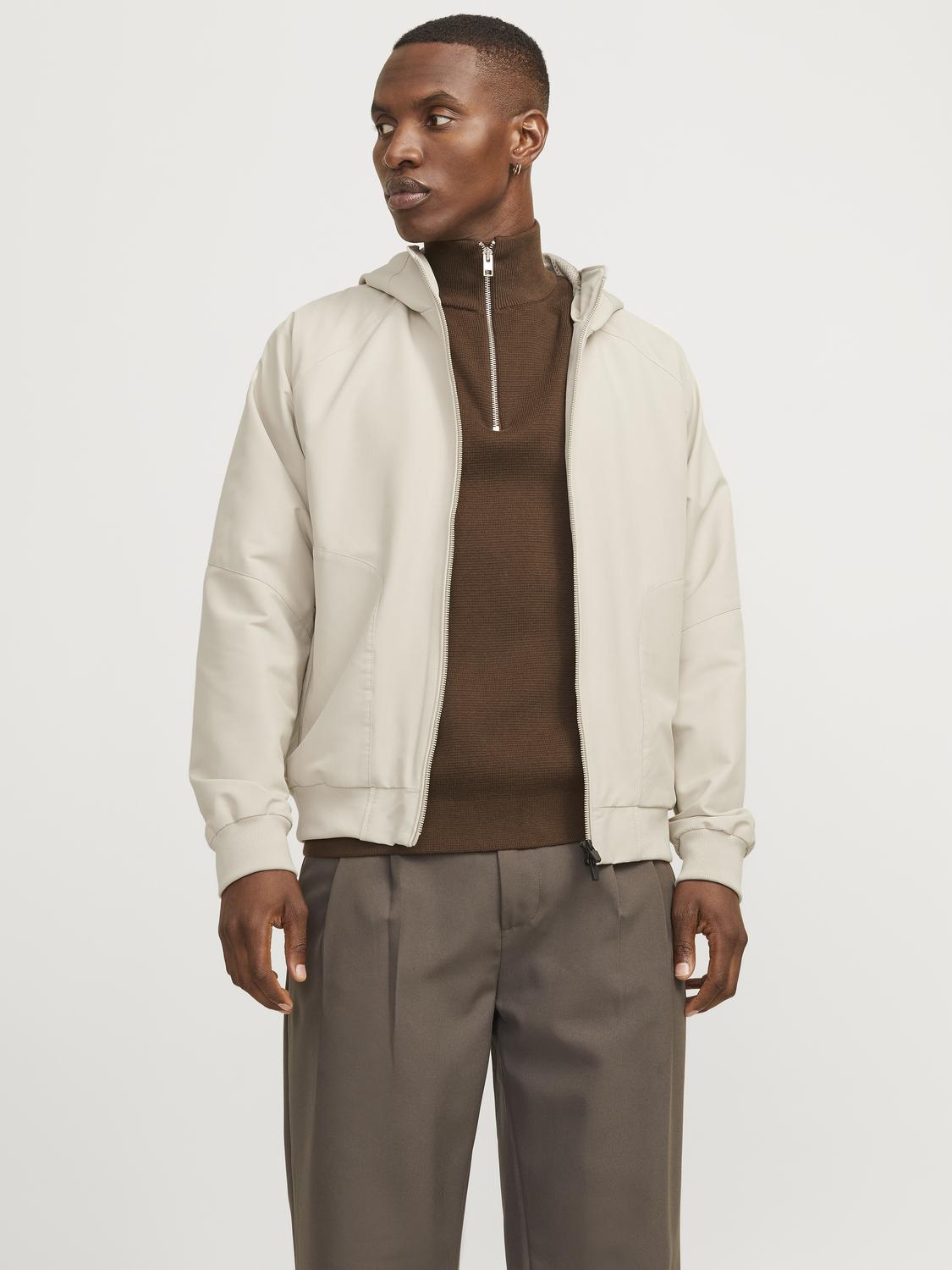 model_shot-front