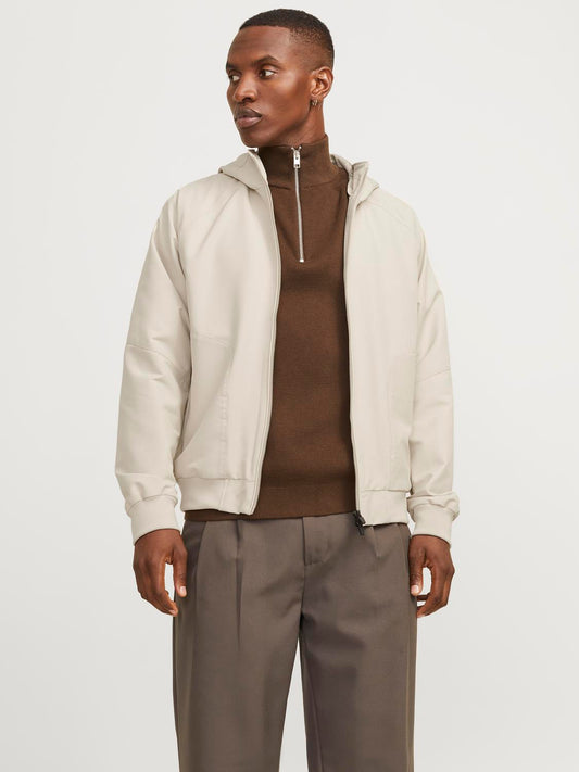 model_shot-front