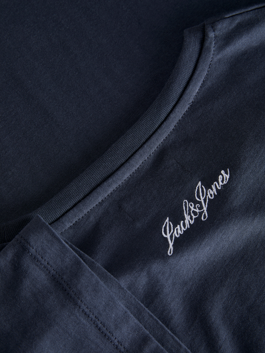 model_shot-detail