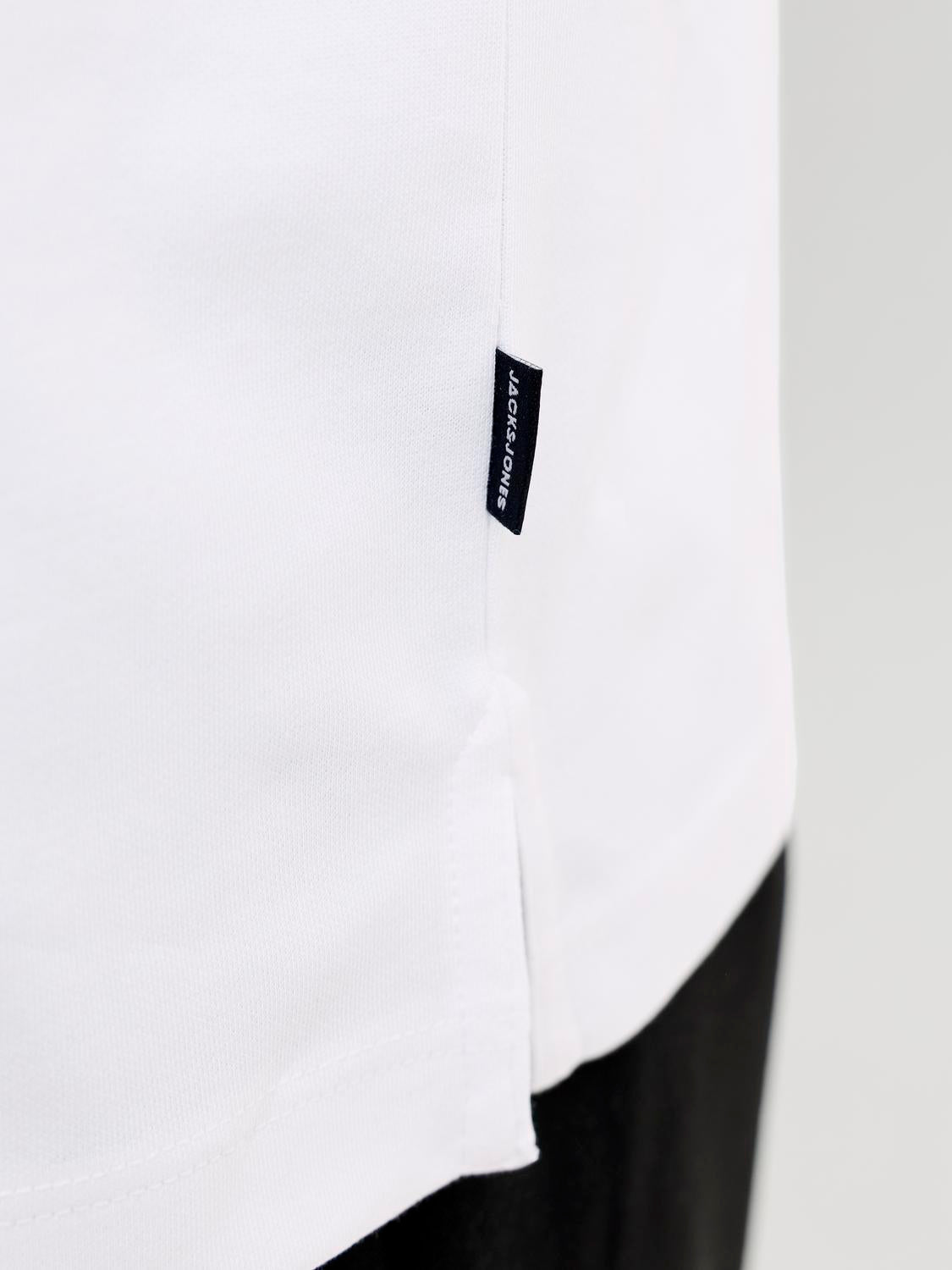 model_shot-detail