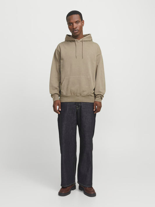 model_shot-front_full