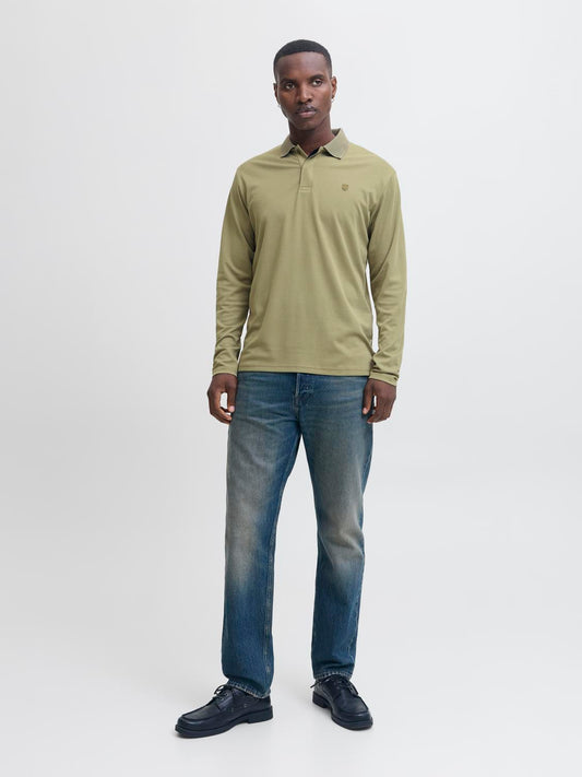 model_shot-front_full