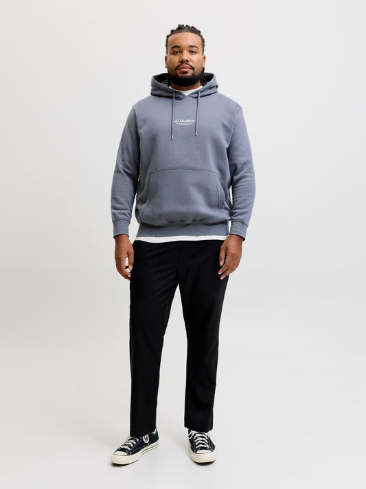 model_shot-front_full