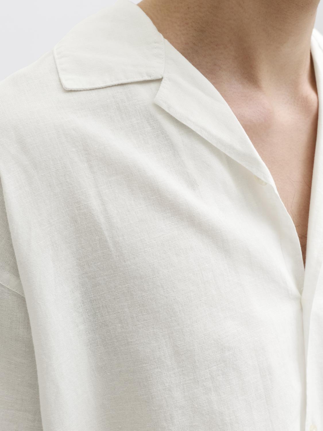 model_shot-detail