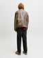 model_shot-back