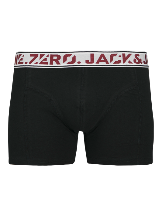 model_shot-front_full