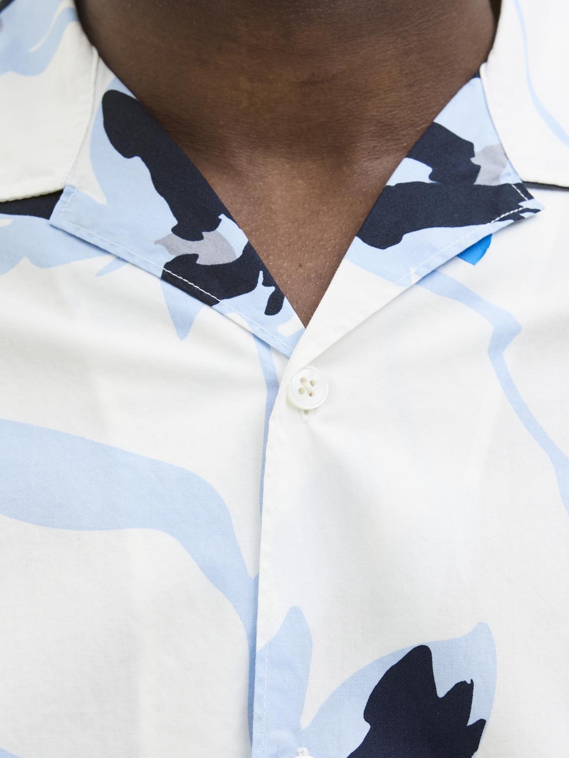 model_shot-detail