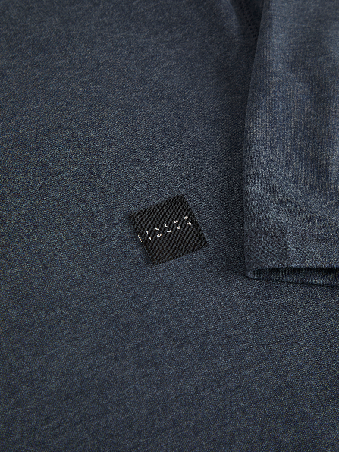 model_shot-detail
