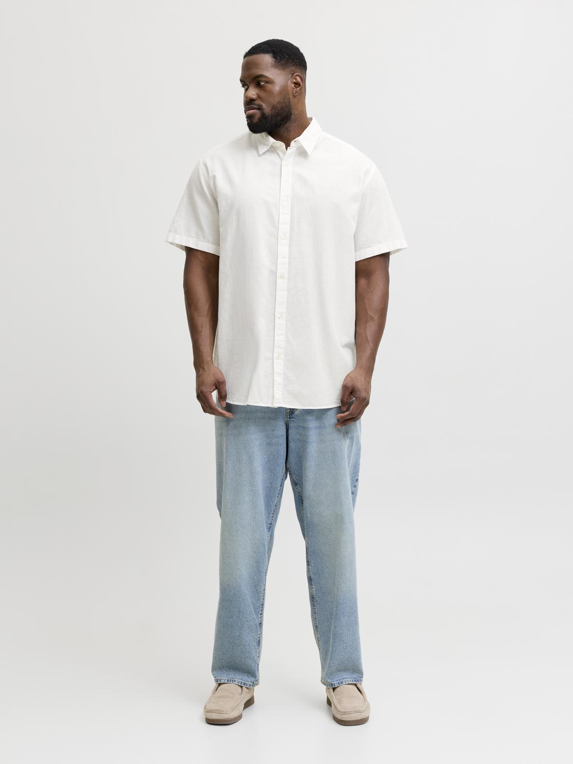 model_shot-front_full
