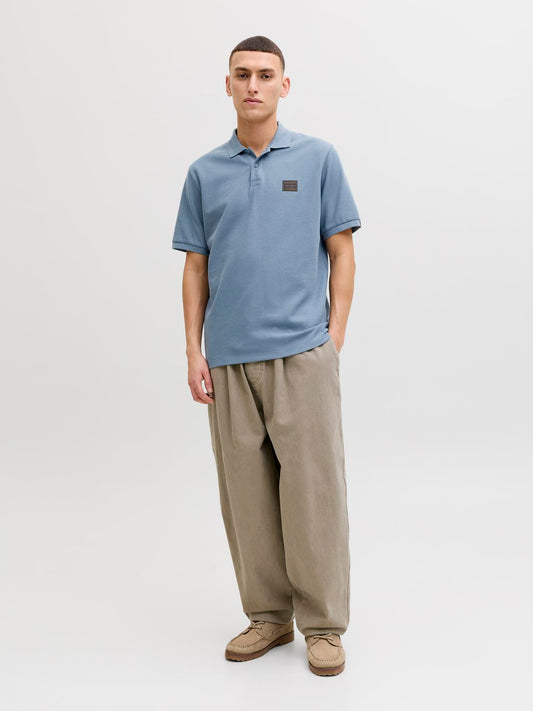 model_shot-front_full